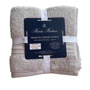 BROOKS BROTHERS Premium Turkish lot of 4 Wash Cloths in Stone color NWT